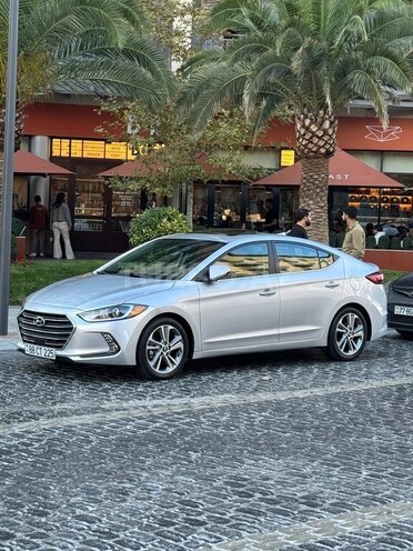 Hyundai Elantra 2018, 60,350 km - 2.0 l - Bakı