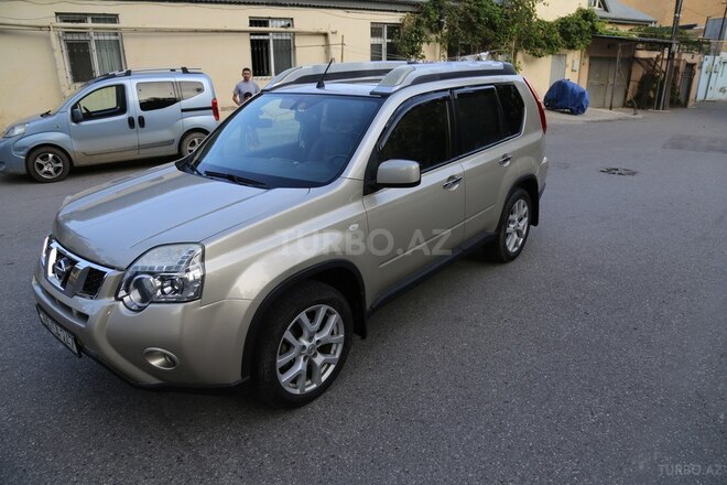 Nissan X-Trail 2012, 170,000 km - 2.5 l - Bakı