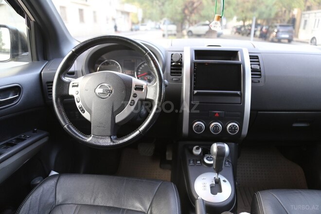 Nissan X-Trail 2012, 170,000 km - 2.5 l - Bakı
