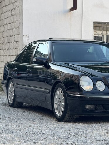 Mercedes E 280 2001, 231,012 km - 2.8 l - Bakı