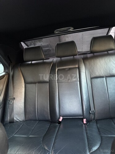 Mercedes E 280 2001, 231,012 km - 2.8 l - Bakı