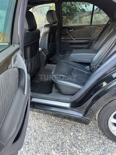 Mercedes E 280 2001, 231,012 km - 2.8 l - Bakı