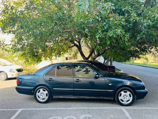 Mercedes E 230 1996, 488,000 km - 2.3 l - Bakı