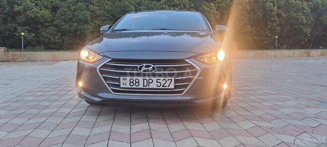 Hyundai Elantra 2018, 131,300 km - 1.6 л - Bakı