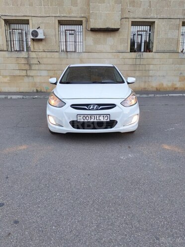 Hyundai Accent 2011, 284,000 km - 1.4 l - Bakı