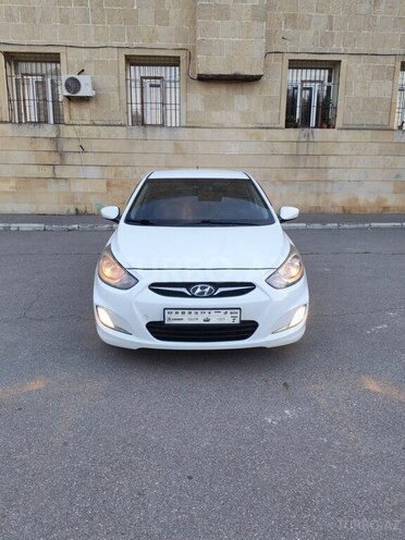 Hyundai Accent 2011, 284,000 km - 1.4 l - Bakı