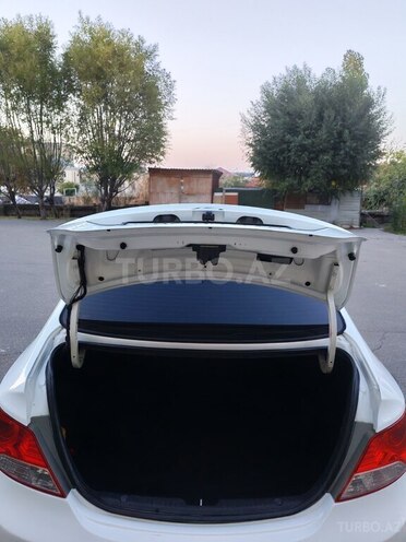 Hyundai Accent 2011, 284,000 km - 1.4 l - Bakı