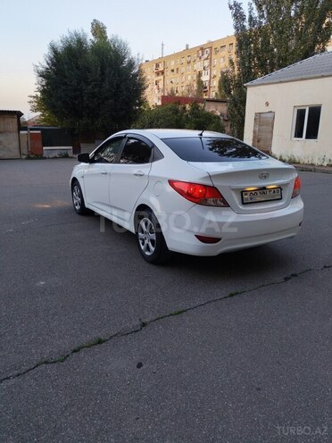 Hyundai Accent 2011, 284,000 km - 1.4 l - Bakı