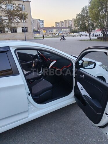 Hyundai Accent 2011, 284,000 km - 1.4 l - Bakı