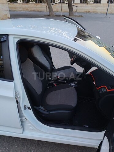 Hyundai Accent 2011, 284,000 km - 1.4 l - Bakı