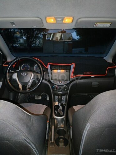Hyundai Accent 2011, 284,000 km - 1.4 l - Bakı