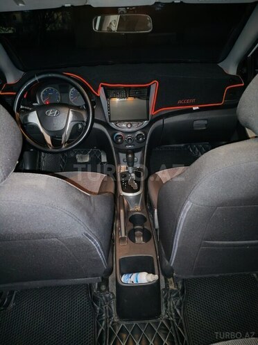 Hyundai Accent 2011, 284,000 km - 1.4 l - Bakı