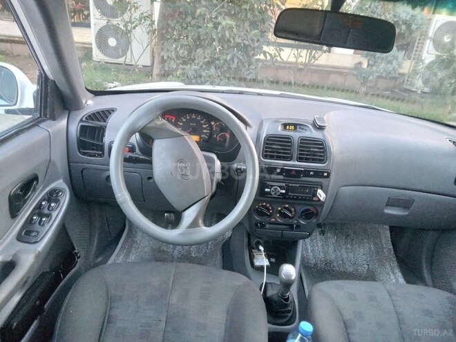 Hyundai Accent 2005, 515,414 km - 1.5 l - Masallı