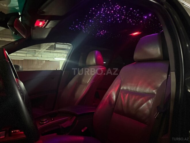 BMW 525 2004, 299,000 km - 2.5 l - Gəncə
