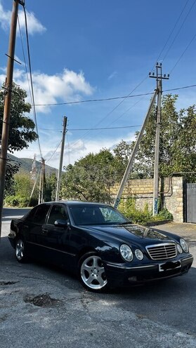 Mercedes E 320 1999, 142,000 km - 3.2 л - Şəki