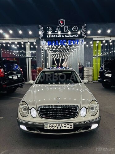 Mercedes E 320 2003, 270,000 km - 3.2 l - Zaqatala