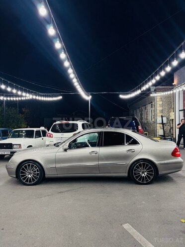 Mercedes E 320 2003, 270,000 km - 3.2 l - Zaqatala
