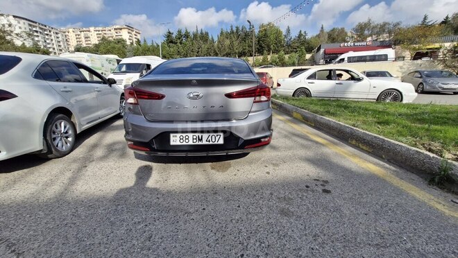 Hyundai Elantra 2019, 246,230 km - 2.0 l - Bakı