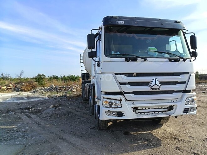 HOWO  2014, 300,000 km - 9.5 l - Bakı