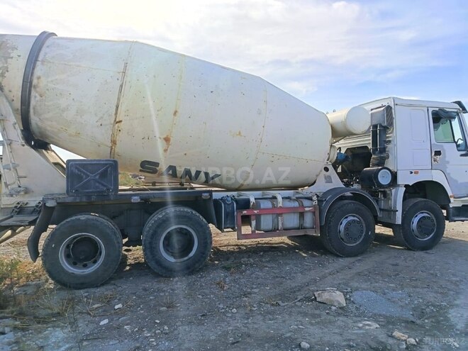 HOWO  2014, 300,000 km - 9.5 l - Bakı