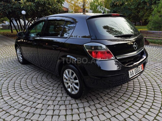 Opel Astra 2009, 205,055 km - 1.4 l - Şəki