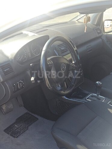Mercedes A 170 2009, 240,000 km - 1.7 l - Bakı