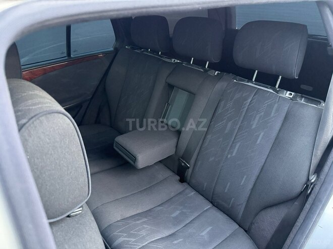 Mercedes E 240 1999, 324,650 km - 2.4 l - Kürdəmir