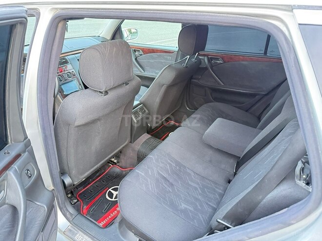 Mercedes E 240 1999, 324,650 km - 2.4 l - Kürdəmir