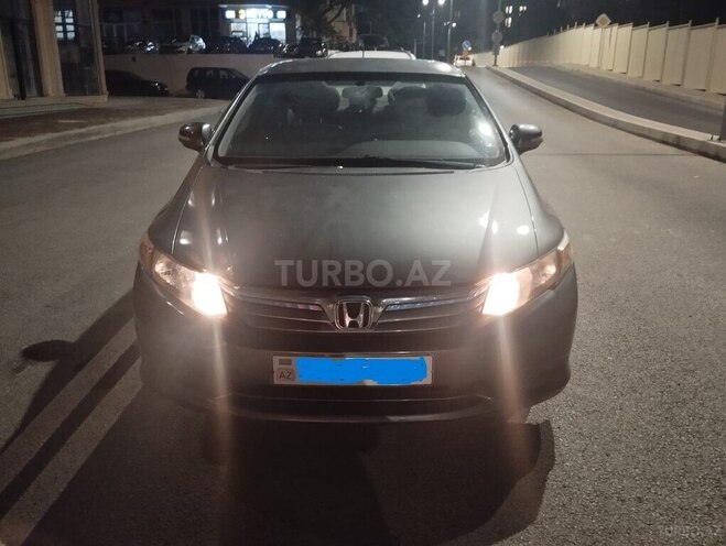 Honda Civic 2011, 301,000 km - 1.5 л - Bakı