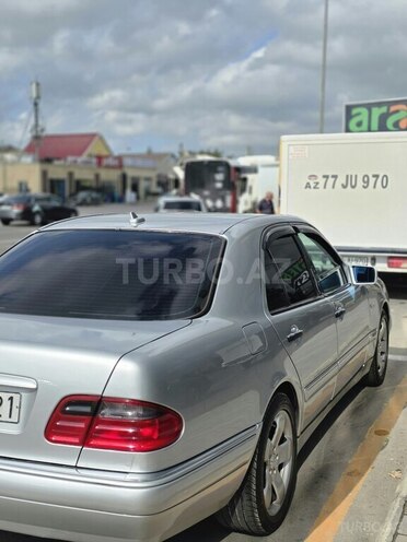 Mercedes E 240 1999, 286,000 km - 2.4 л - Bakı