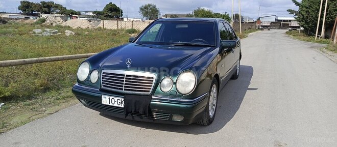 Mercedes E 240 1997, 340,000 km - 2.4 л - Bakı