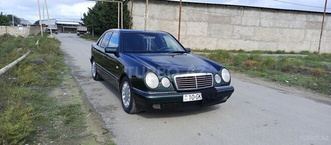 Mercedes E 240 1997, 340,000 km - 2.4 л - Bakı