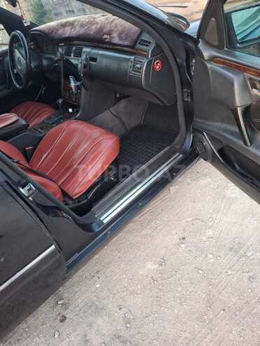 Mercedes E 200 1996, 420,000 km - 2.0 л - Bakı