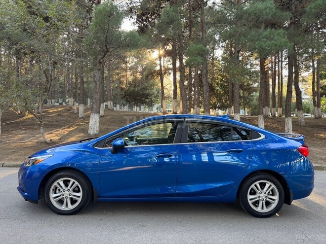Chevrolet Cruze 2018, 267,349 km - 1.4 l - Sumqayıt
