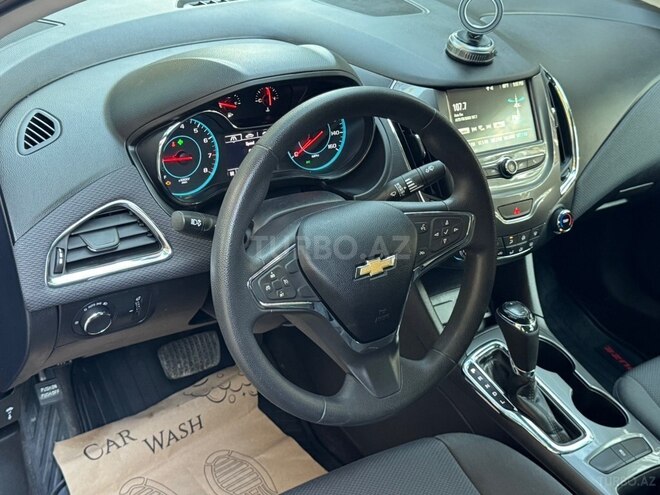 Chevrolet Cruze 2018, 267,349 km - 1.4 l - Sumqayıt
