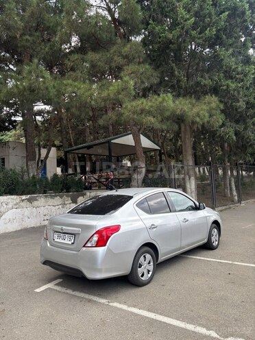 Nissan Sunny 2018, 196,000 km - 1.5 л - Bakı