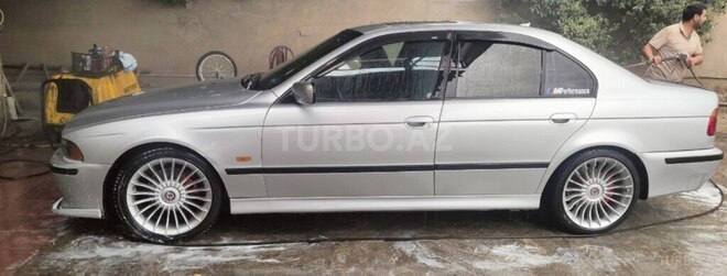 BMW 525 2001, 724,000 km - 2.5 l - Bakı