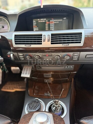 BMW 745 2002, 220,000 km - 4.4 l - Bakı