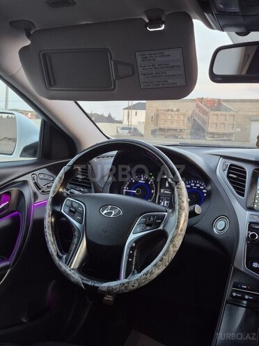 Hyundai Grandeur 2016, 200,000 km - 2.2 л - Bakı