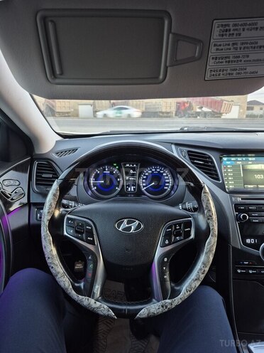 Hyundai Grandeur 2016, 200,000 km - 2.2 л - Bakı