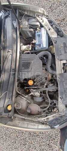 Renault Logan 2014, 498,889 km - 1.6 l - Samux