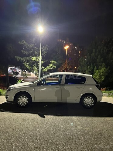 Opel Astra 2009, 258,000 km - 1.4 l - Bakı