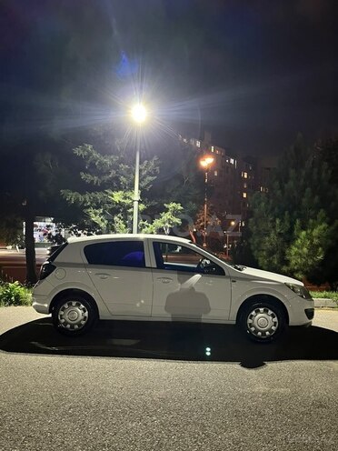 Opel Astra 2009, 258,000 km - 1.4 l - Bakı