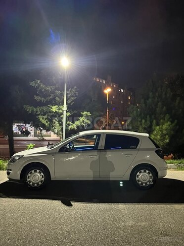 Opel Astra 2009, 258,000 km - 1.4 l - Bakı
