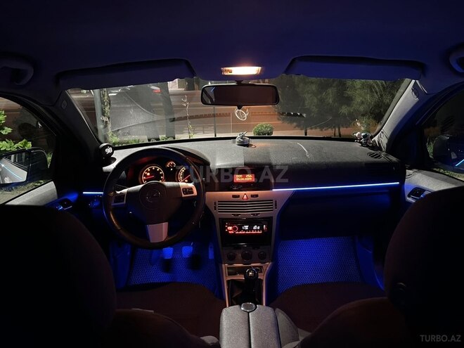 Opel Astra 2009, 258,000 km - 1.4 l - Bakı