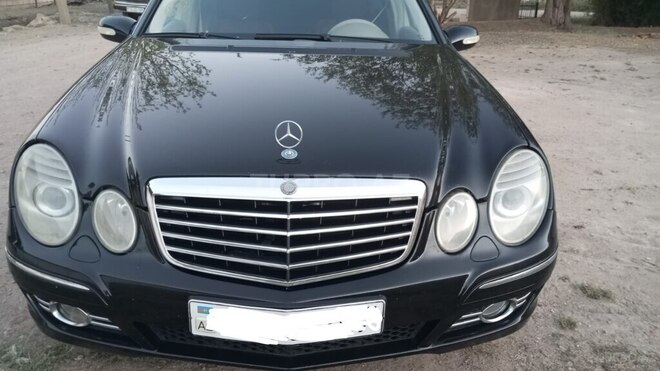 Mercedes E 240 2002, 235,000 km - 2.6 l - Salyan