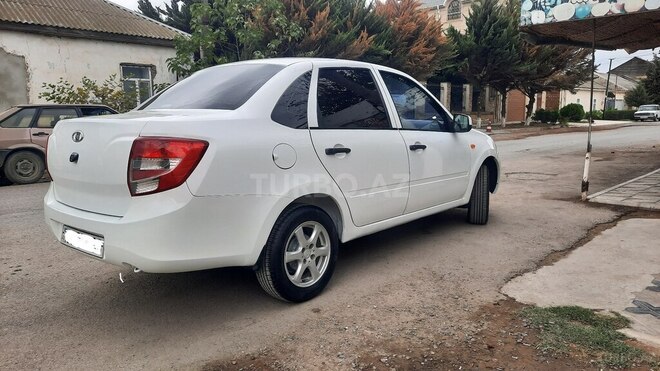 LADA (VAZ) Granta 2012, 234,000 km - 1.6 l - Salyan