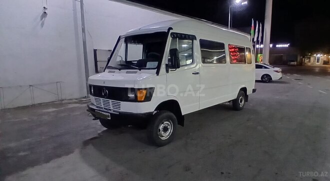 Mercedes 208 D 1994, 670,000 km - 2.3 l - Kürdəmir