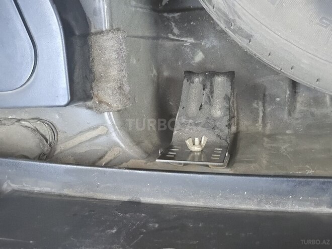 BMW 525 2002, 379,420 km - 2.5 l - Sumqayıt