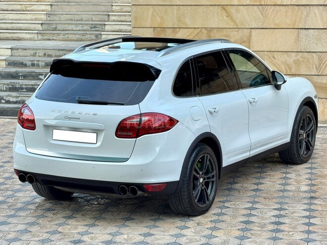 Porsche Cayenne 2013, 219,000 km - 3.6 l - Gəncə